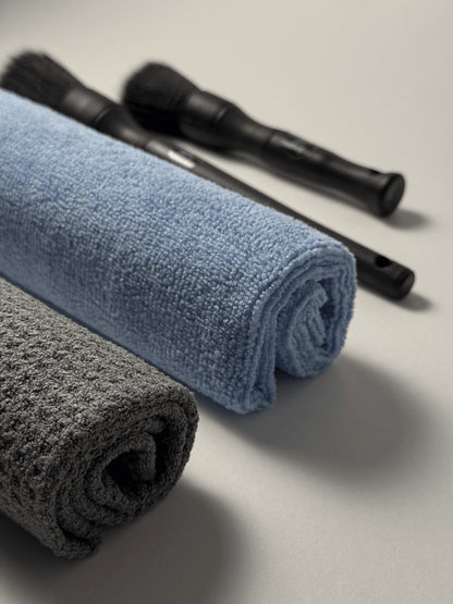 CleanPro – 2 Pensule + Lavetă Microfibră + Lavetă Geamuri + Aplicator